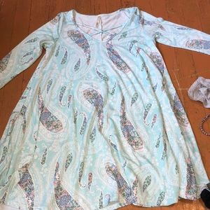 Knee length dress shirt